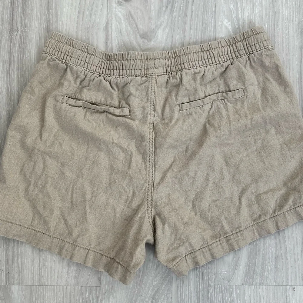 Laid-Back Luxe! Time and Tru Linen-Blend Pull-On Shorts – Size S (4–6) - Picture 7 of 7
